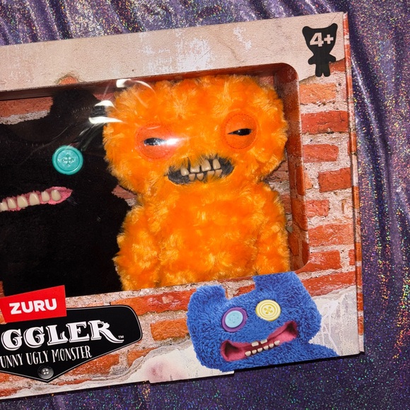 Exclusive Fuggler Set - Picture 5 of 9